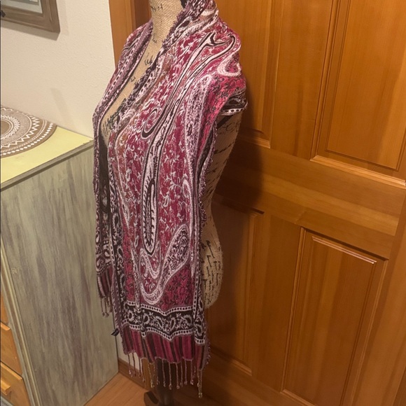 Sacred Threads Paisley Fringe Scarf/Wrap/Shawl/Pashmina - Picture 2 of 7